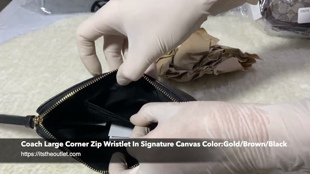 coach wristlet inside