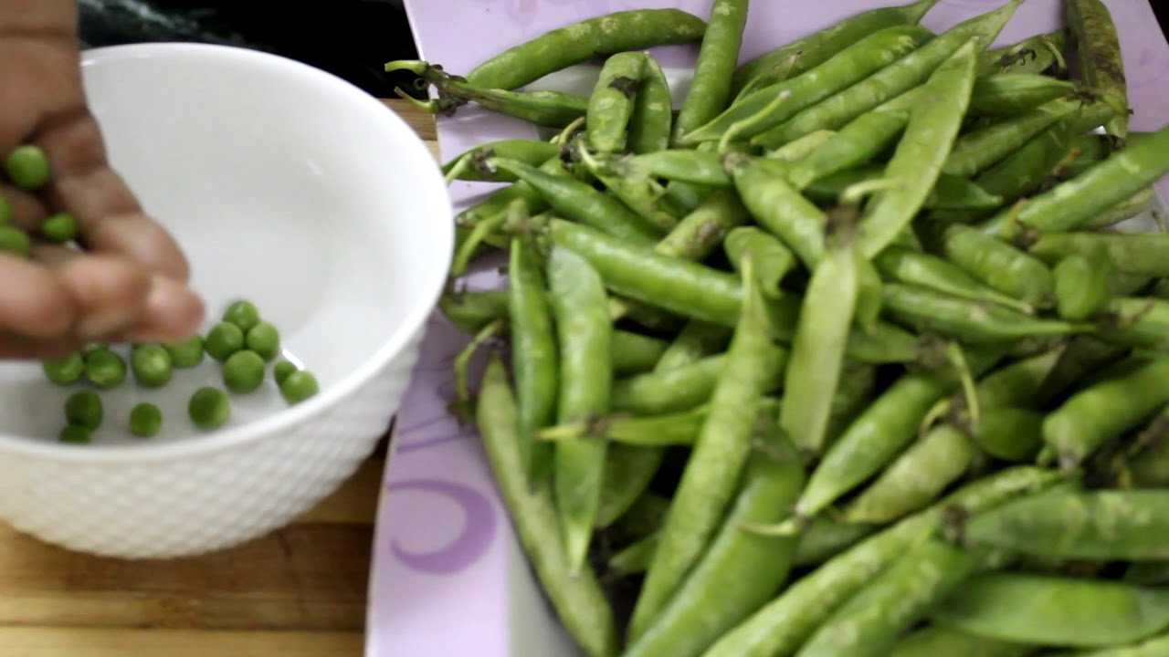 How to store Fresh Green Peas हरी मटर कैसे स्टोर करें । Homemade