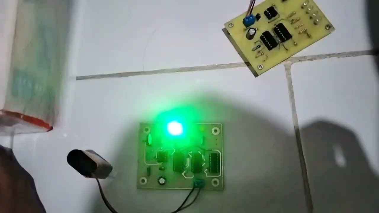 Demonstrasi Rangkaian Counter Asinkron 4 bit Mod 12