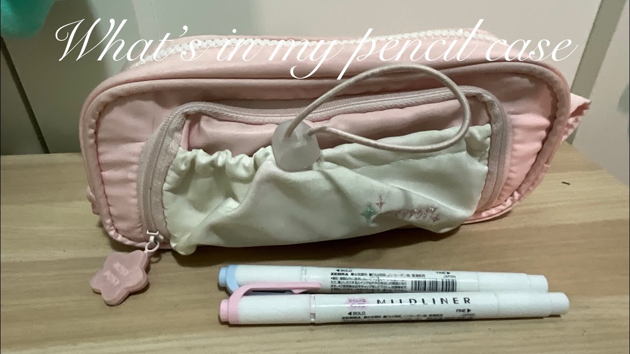 What’s in my pencil case 🐰🌸highlighters,pencils and even more.🐰🌸
