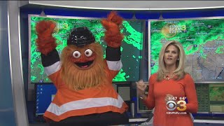 Gritty Makes His Tv Debut On Eyewitness News