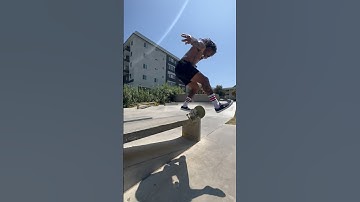 Frontside tail heelflip fakie #skateboarding