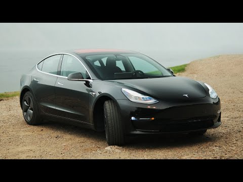 Video: Tesla-Besitzer Teilt Seine Erfahrungen Mit Der Kontaktlosen Lieferung Des Model 3