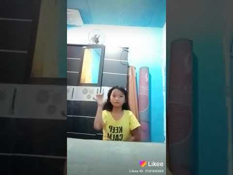 adek siapa kaka main hp terus