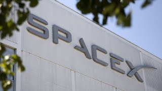 SpaceX Considers Selling Shares at $200 Billion Valuation
