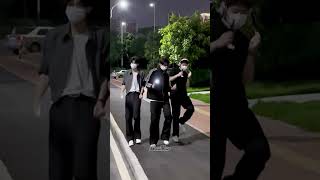 《O秒睡O & 加点胡椒粉 & Harry学长🏀》Dance Cover《天下的烏鴉一般黑 -  小炎同學》| Hot Dance Douyin 抖音舞蹈 #shorts