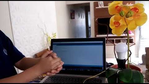 Acender e apagar a luz com uma simples bater de palmas.