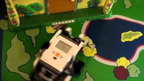 Lego Mindstorm NXT 2 Bumper Car Robot