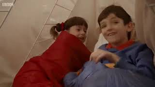 Topsy And Tim Seasonn 2 Episode 10 Indoor Tent