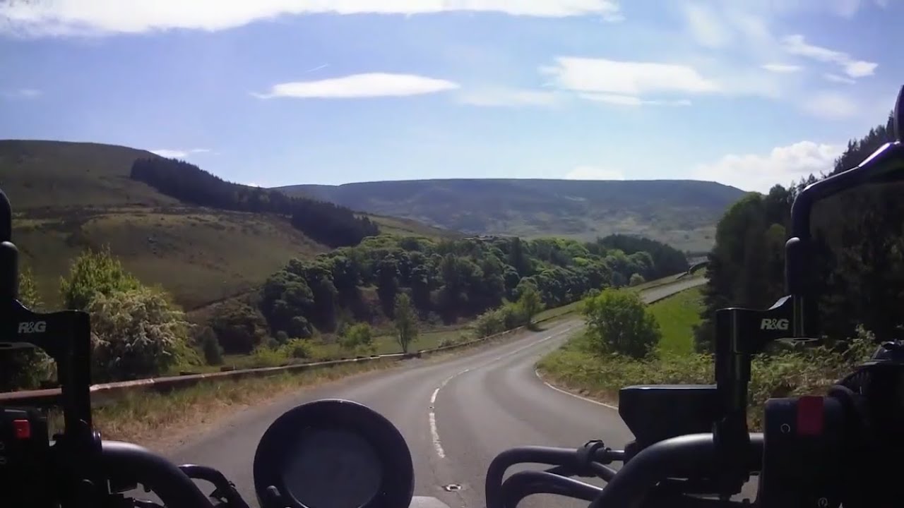 21 5 25 Holmfirth to Glossop