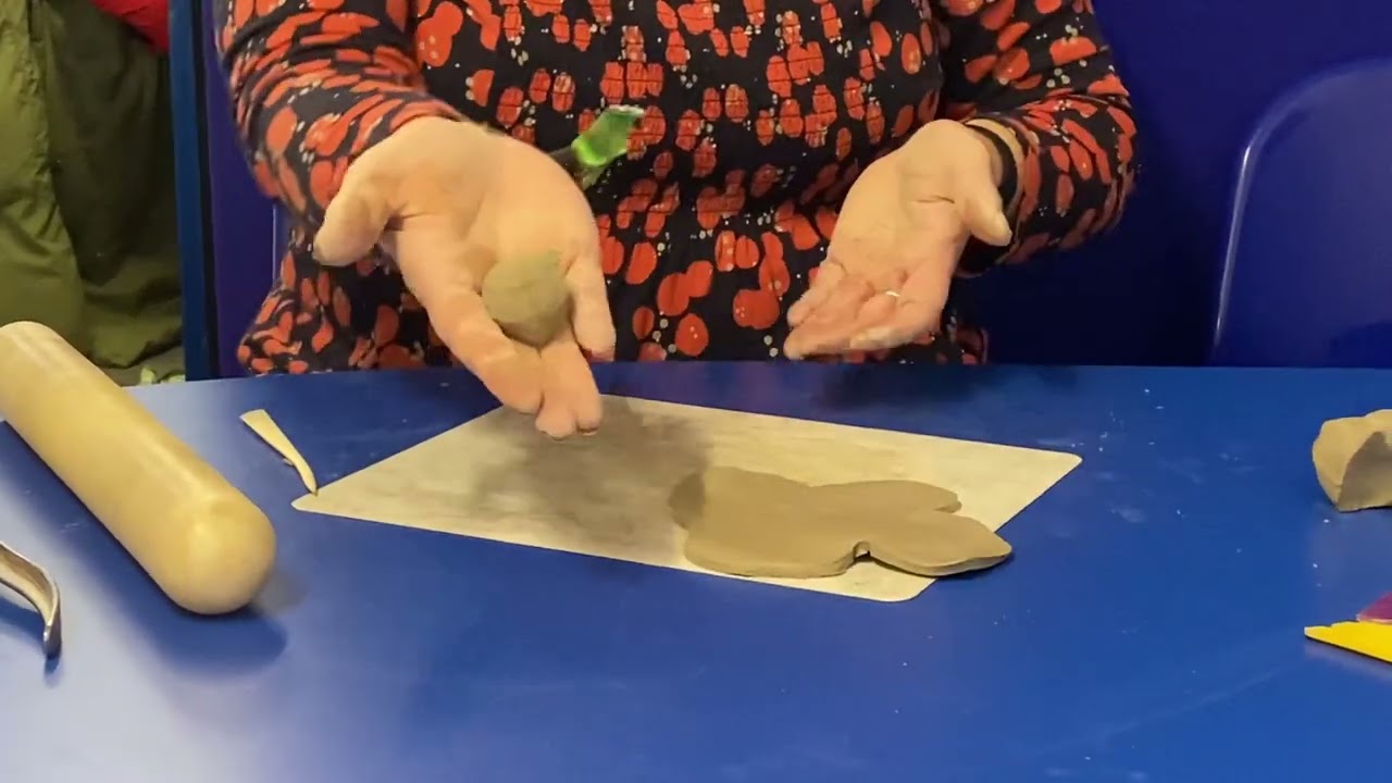 Primary Art - KS2- Making a clay Poppy