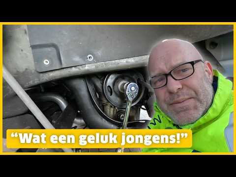 ROBERT voert een noodreparatie uit de krukasbout van een Golf | ANWB Wegenwachtvlogs - video from ANWB
