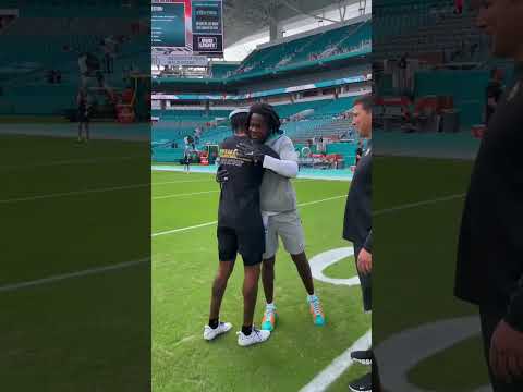 It's all Love btwn Teddy Bridgewater and the Vikings players #shorts