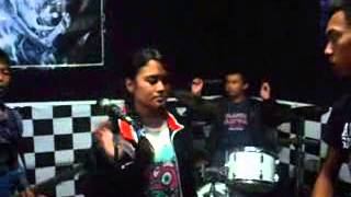 PANJI D'MATA   Bertahan