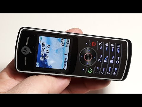 Motorola W180 - бюджетный телефон 2007 года с технологией CrystalTalk +  стерео FM-радио