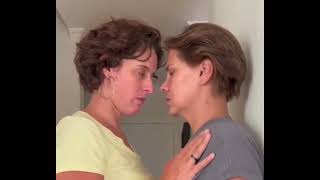 The old lady knows how to love | lesbian kissing scene 