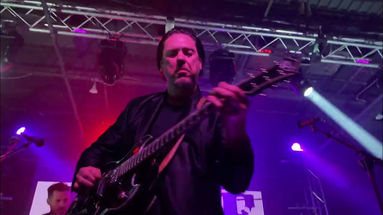 Jesse Dayton "Shake Your Hips" 12-9-22 Elevation 27/ Virginia Beach, Va Jesse Dayton "Shake Your Hips" 12-9-22 Elevation 27/ Virginia Beach, Va