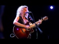 Tori Kelly - "Suit & Tie" (Live Acoustic at Lincoln Hall in Chicago) HD