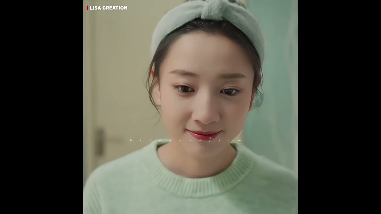 She Forgot To Pause The Live 