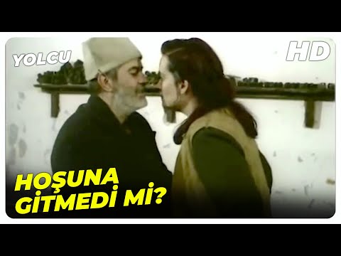 Yolcu - Şefin Karısı, Makasçının Aklını Çeliyor! | Müjde Ar Halil Ergün Tarık Akan Eski Türk Filmi
