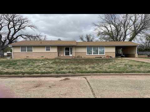 324 S Market St, Caldwell, KS home video tour