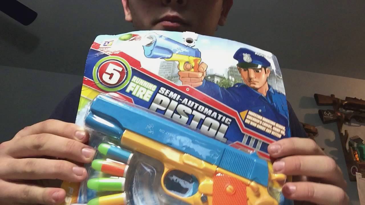 Unboxing & Review backyard blasters colt 1911 rubber bullet toy gun