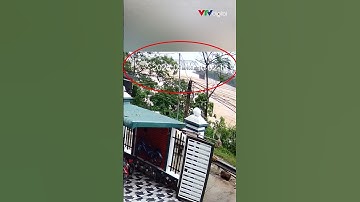 Lời kể của nạn nhân sống sót sau vụ sập cầu Phong Châu (Phú Thọ) | VTV24