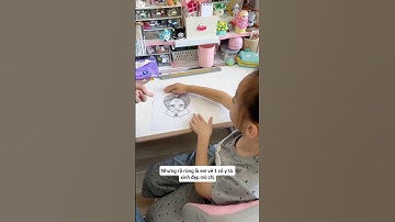 Em gái vẽ bức tranh gì ảo ma quá?