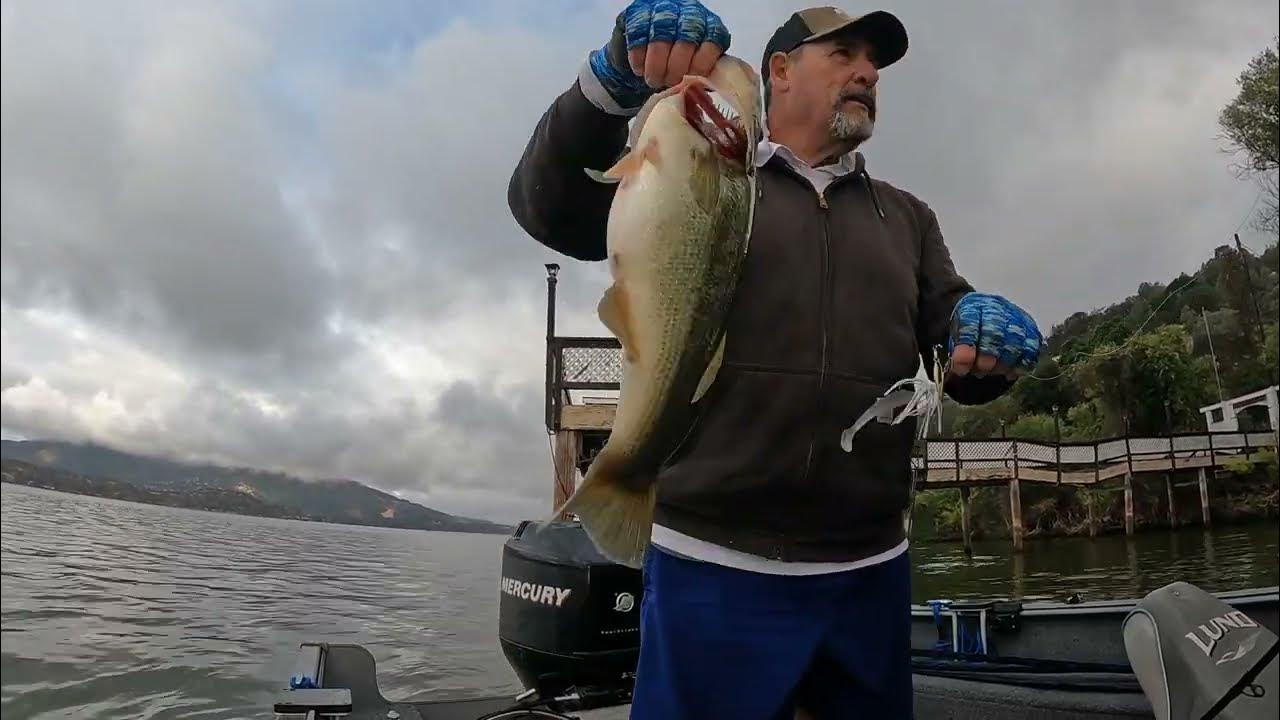 BASS FISHING CLEAR LAKE (CLEARLAKE OAKS RAMP) 9/2/23 bassfishing clearlake fishing 
