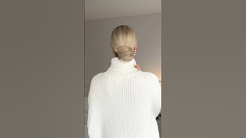A slowed down version of this easy french pin updo🤍