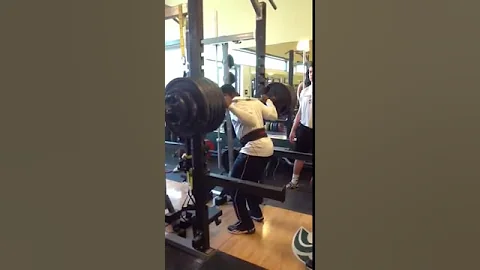 WR 565 squat