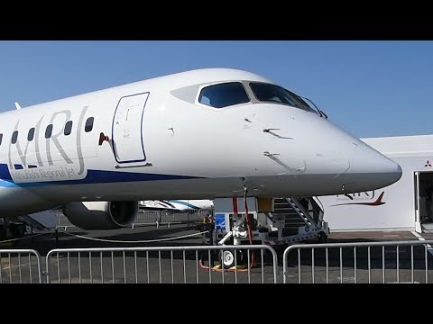 MRJ、パリ航空ショーに展示へ ANAの青デザイン - YouTube
