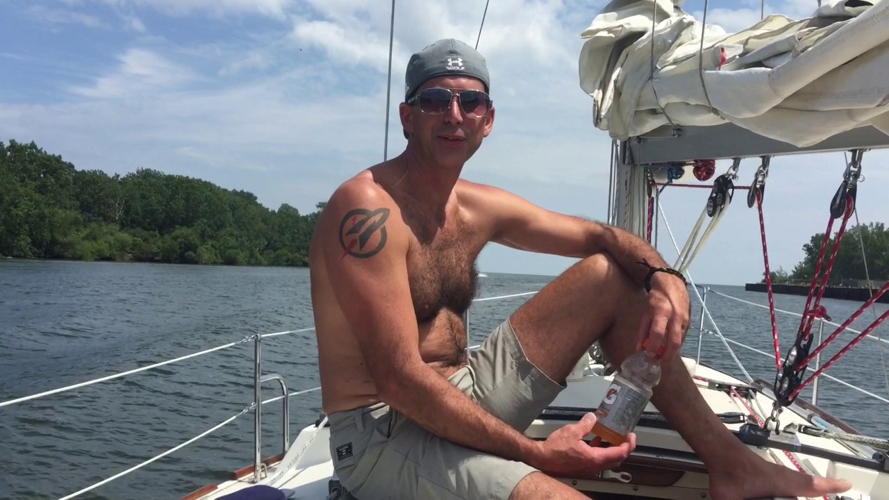 SCOTT FLICK SAILING Episode 14 Clam Digger Sail and BIG STORM