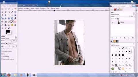 11° TUTORIAL COME MODIFICARE UNA IMMAGINE A COLORI IN BIANCO E NERO IN GIMP