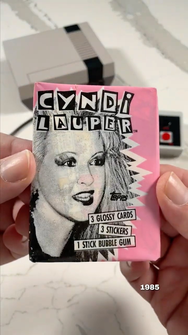 1985 #Topps #CyndiLauper Pack Crack - YouTube