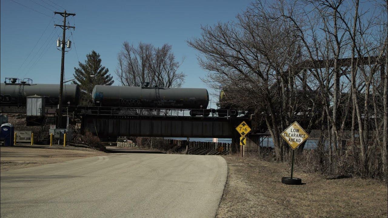 CSX Rail Freight Crossing La Crosse Swing Bridge in Wisconsin YouTube