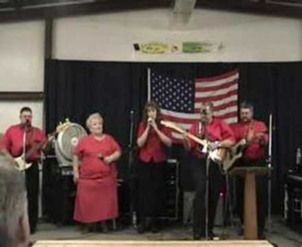 The Calvary Echoes  - Guest Darlene Wells-Right On...