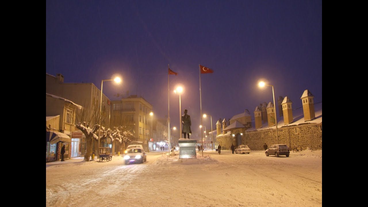 MEMLEKETİMİZ KARAPINAR'IN TANITIMI