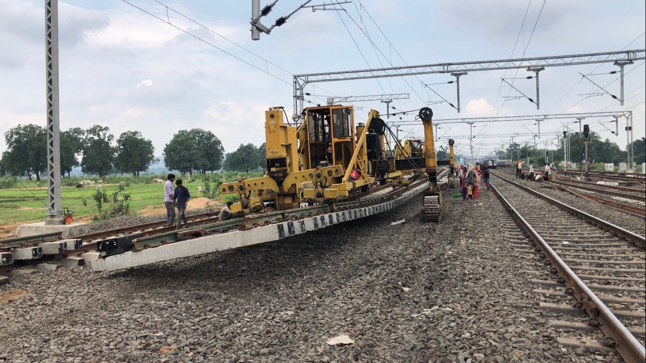 Working of T28 Machine Indian Railways 4K AMECA Points Crossing