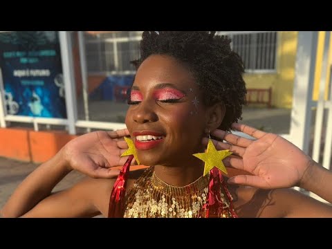 Thaìsa Faustino no comercial Maricarnaval