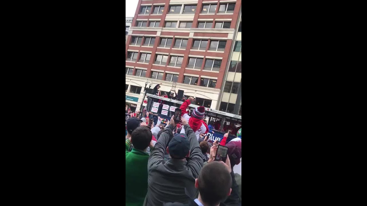 Raw Video: Beer Can Thrown At Alex Cora During Red Sox Parade