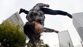 街を跳躍する現代の忍者 パルクール Youtube