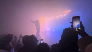 Download lagu Night Lovell - FREAK (feat. Freddie Dredd) (Paris Live 2024)