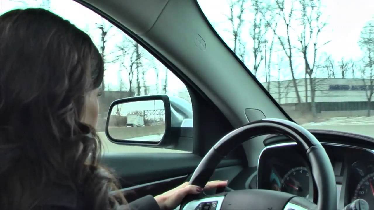 GMC Terrain Small SUV How To Use The Side Blind Zone Alert System - YouTube