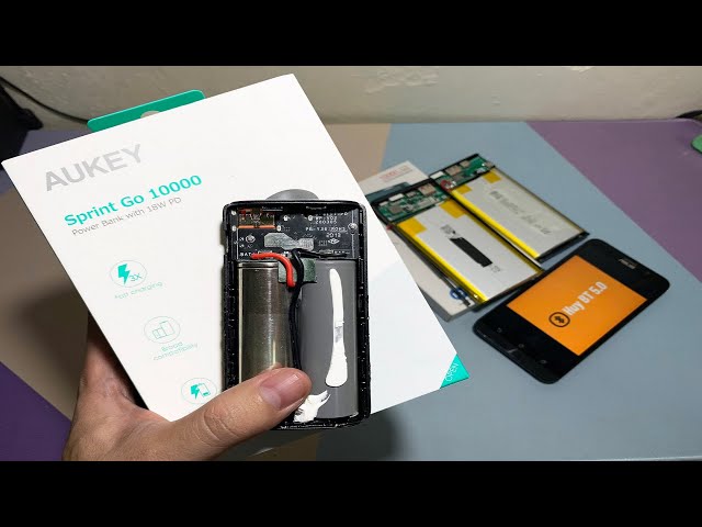 Review Sâu Bên Trong Pin Sạc Dự Phòng Aukey PB-Y36 - So sánh với Topk - Kuulaa 10.000mah.