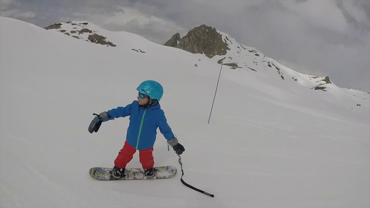 Vidéo Joan, découverte snowboard, 6 ans
