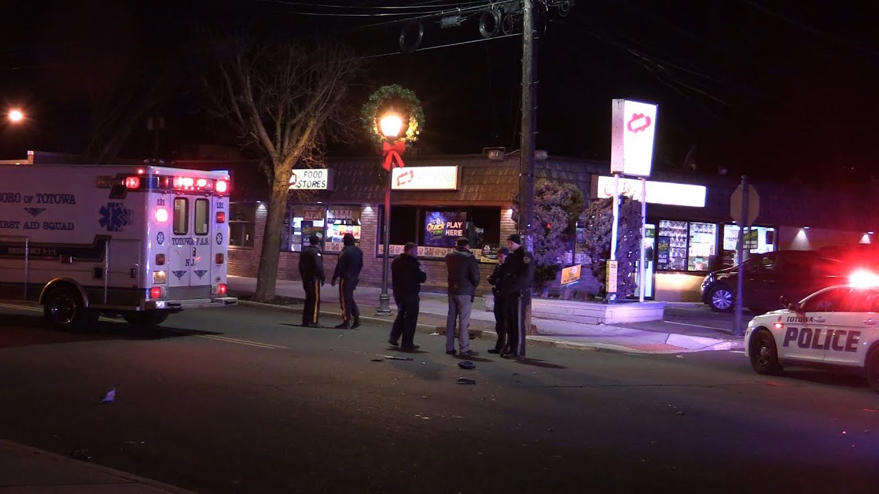 Totowa Nj First Aid Squad and Totowa Police operate at a Pedestrain