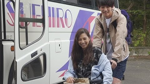 中条あやみ＆杉野遥亮、真面目シーンで笑いっぱなし！　カヌー教室シーンの裏側公開　映画「水上のフライト」メーキング映像