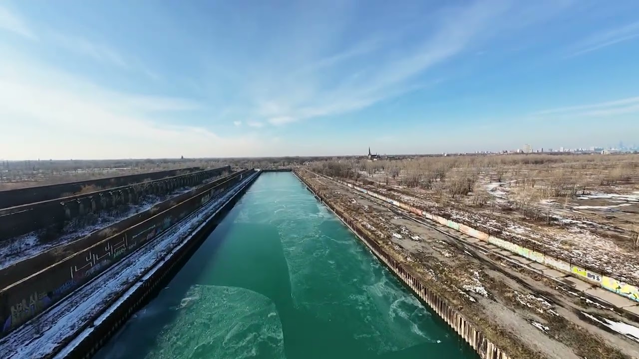 North Slip ice - Dec 17, 2025 noon