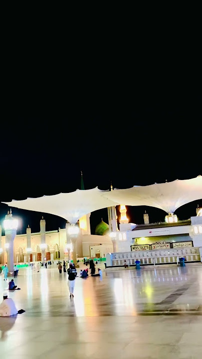 Night views of Medina sherif #youtubeshorts#foryou#shorts#saudiarabia#madina#sharif#night#fyp#ksa#fy